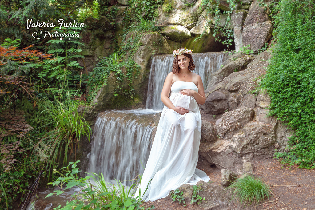 Photographe de grossesse à Strasbourg: la séance photo de Noémie à l&rsquo;Orangerie