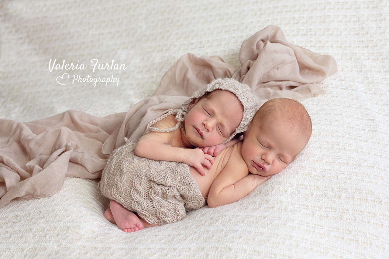 Séance photo de naissance jumeaux