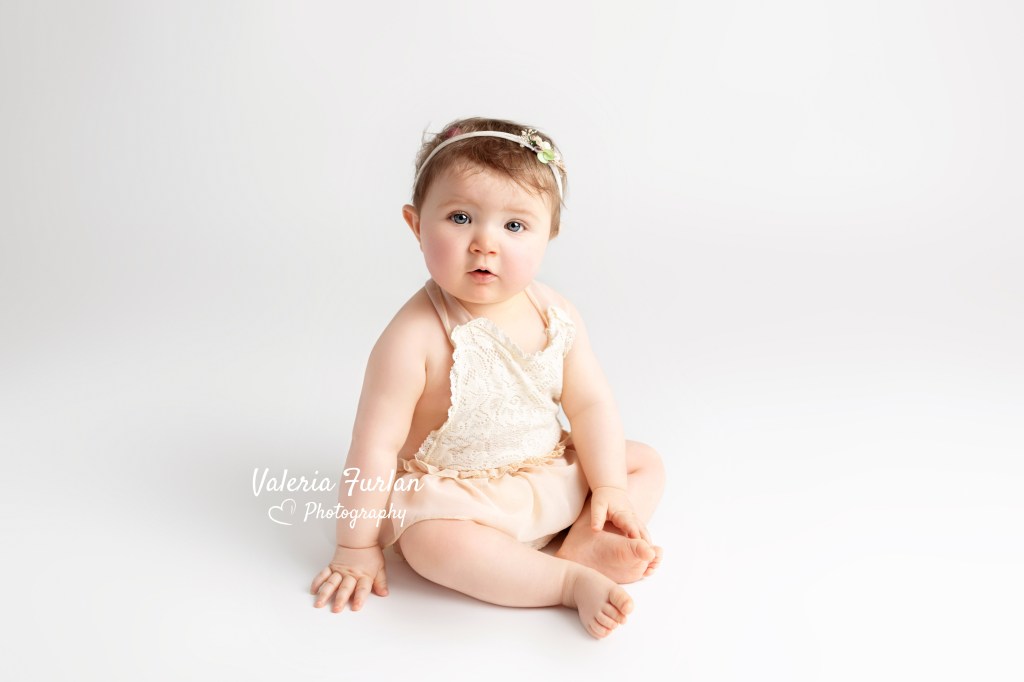 Séance photo Bébé tient assis – Photographe de bébé à&nbsp;Strasbourg
