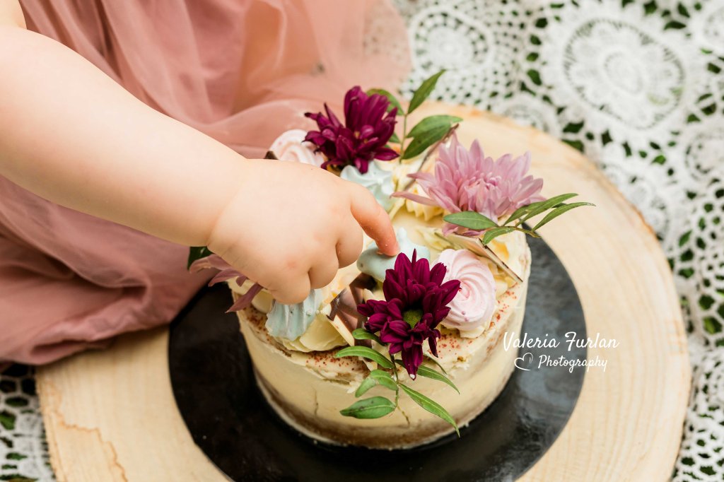 Le premier anniversaire de Flore: sa séance photo &laquo;&nbsp;Smash Cake&nbsp;&raquo; au parc – Photographe de bébé à&nbsp;Strasbourg