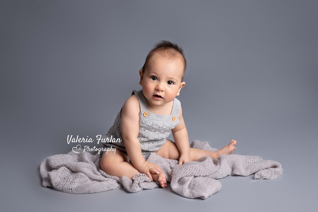 La séance Bébé tient assis de Raphaël – Photographe de bébé à&nbsp;Strasbourg