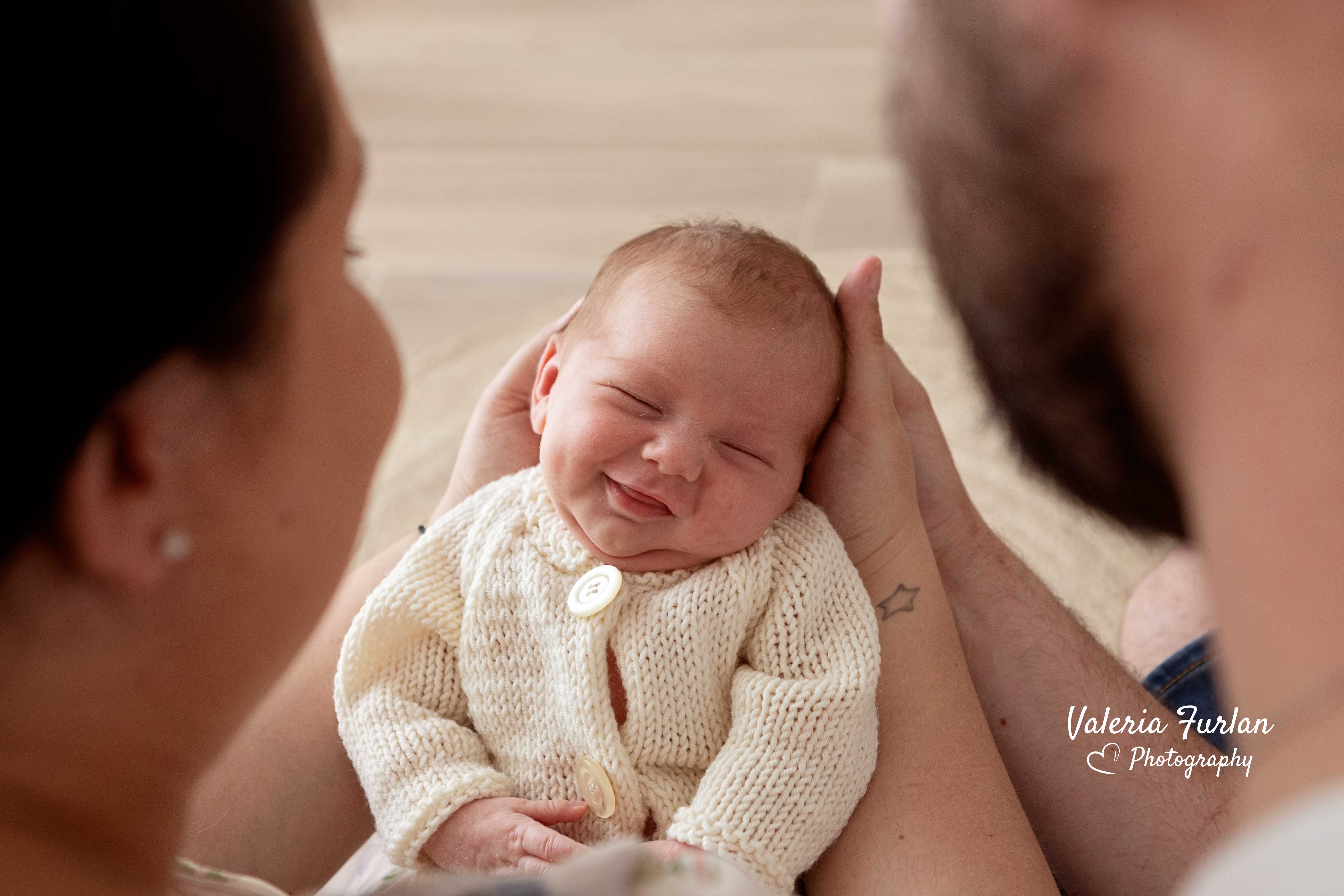 Séance photo de naissance naturelle lifestyle à Strasbourg nouveau-né