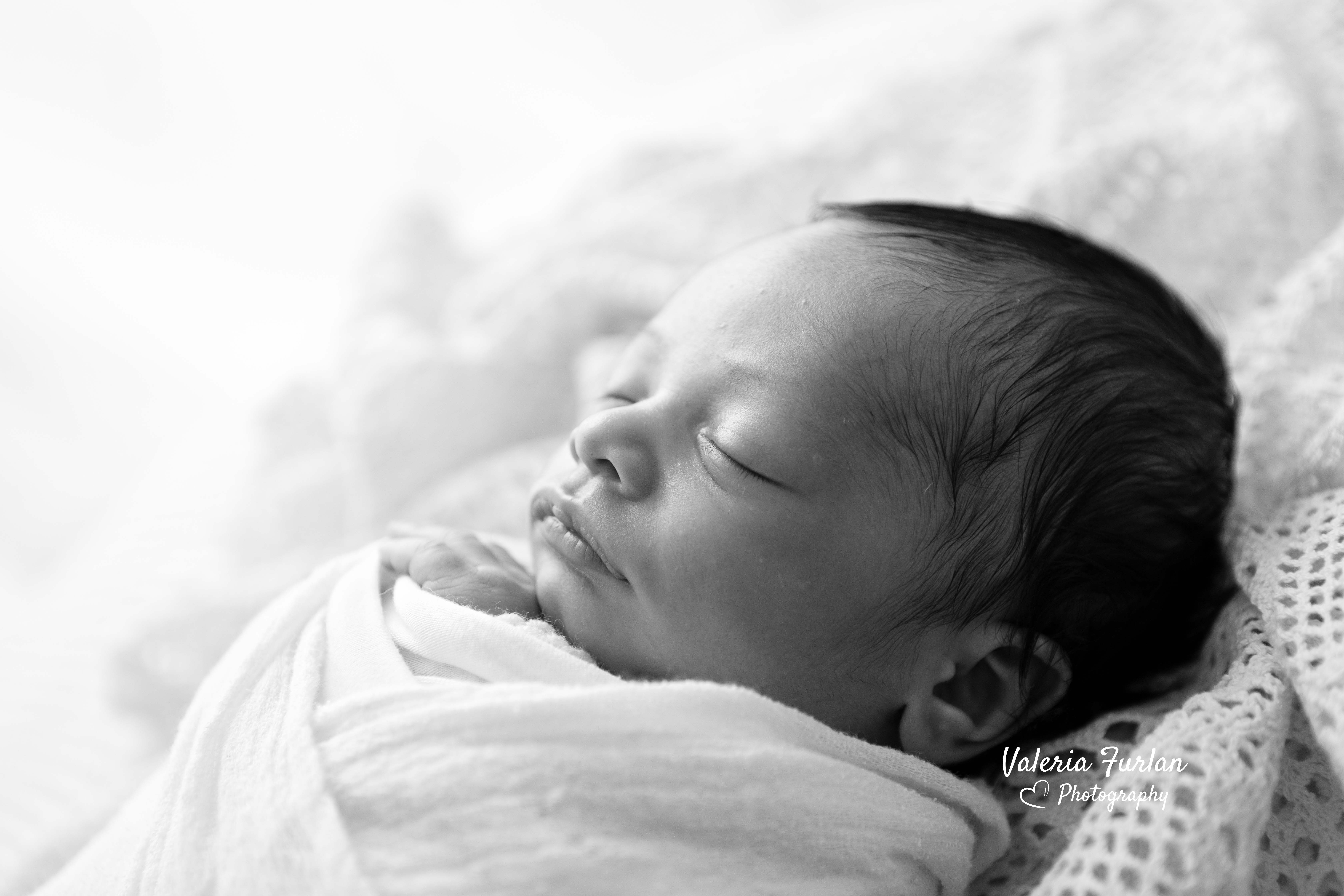 Séance photo de naissance naturelle lifestyle bébé à Strasbourg