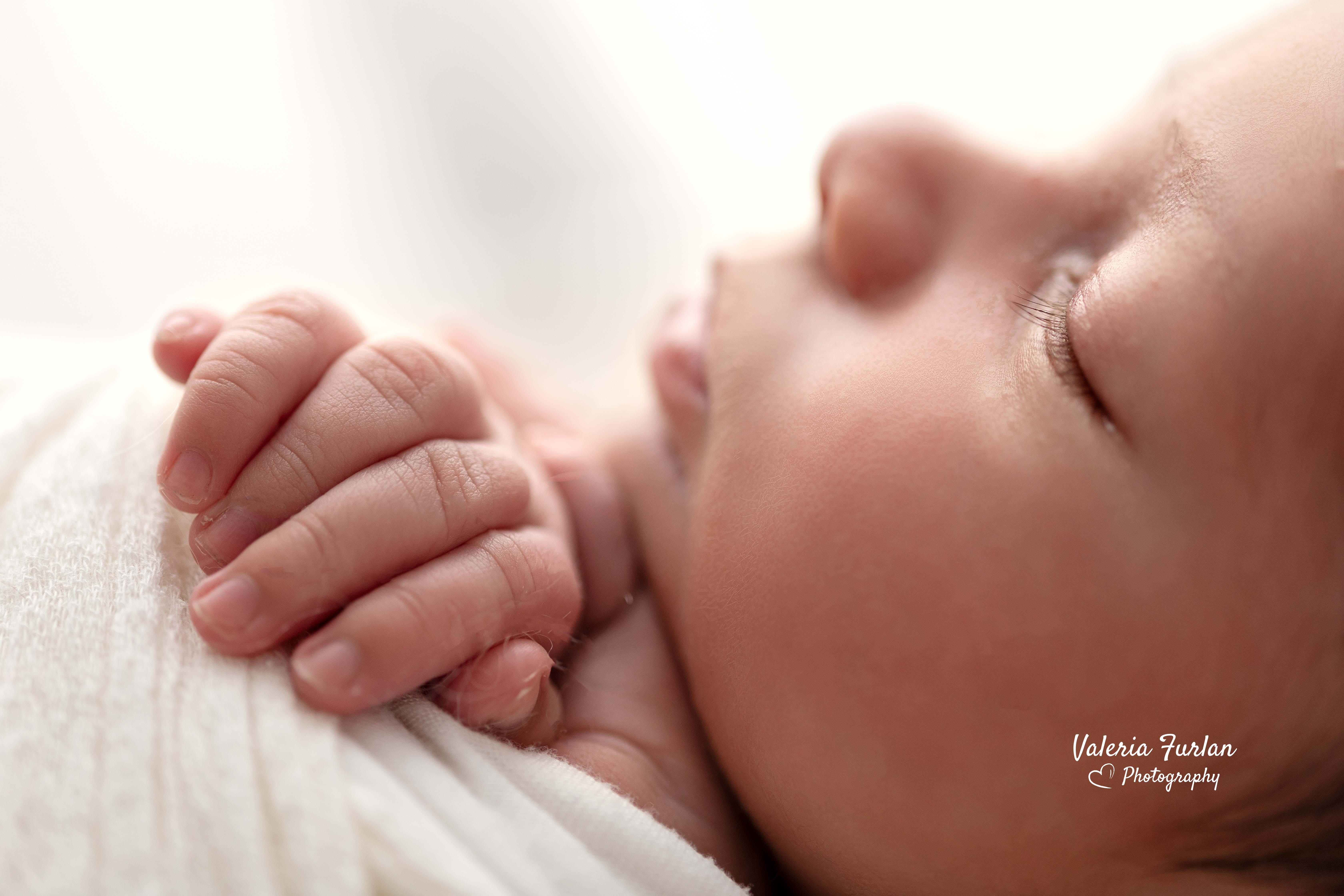 Séance photo de naissance naturelle lifestyle à Strasbourg