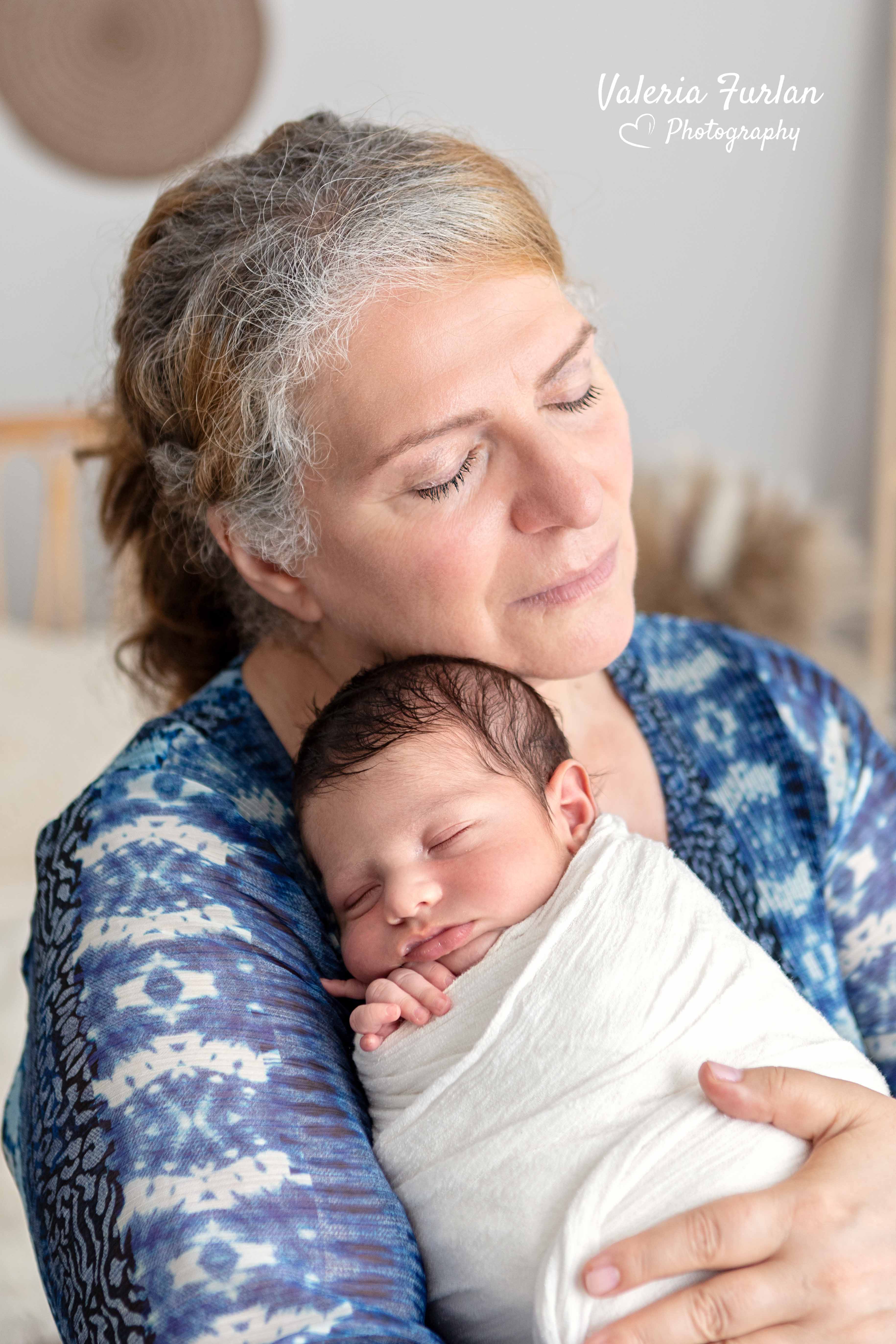 Séance photo de naissance naturelle lifestyle à Strasbourg