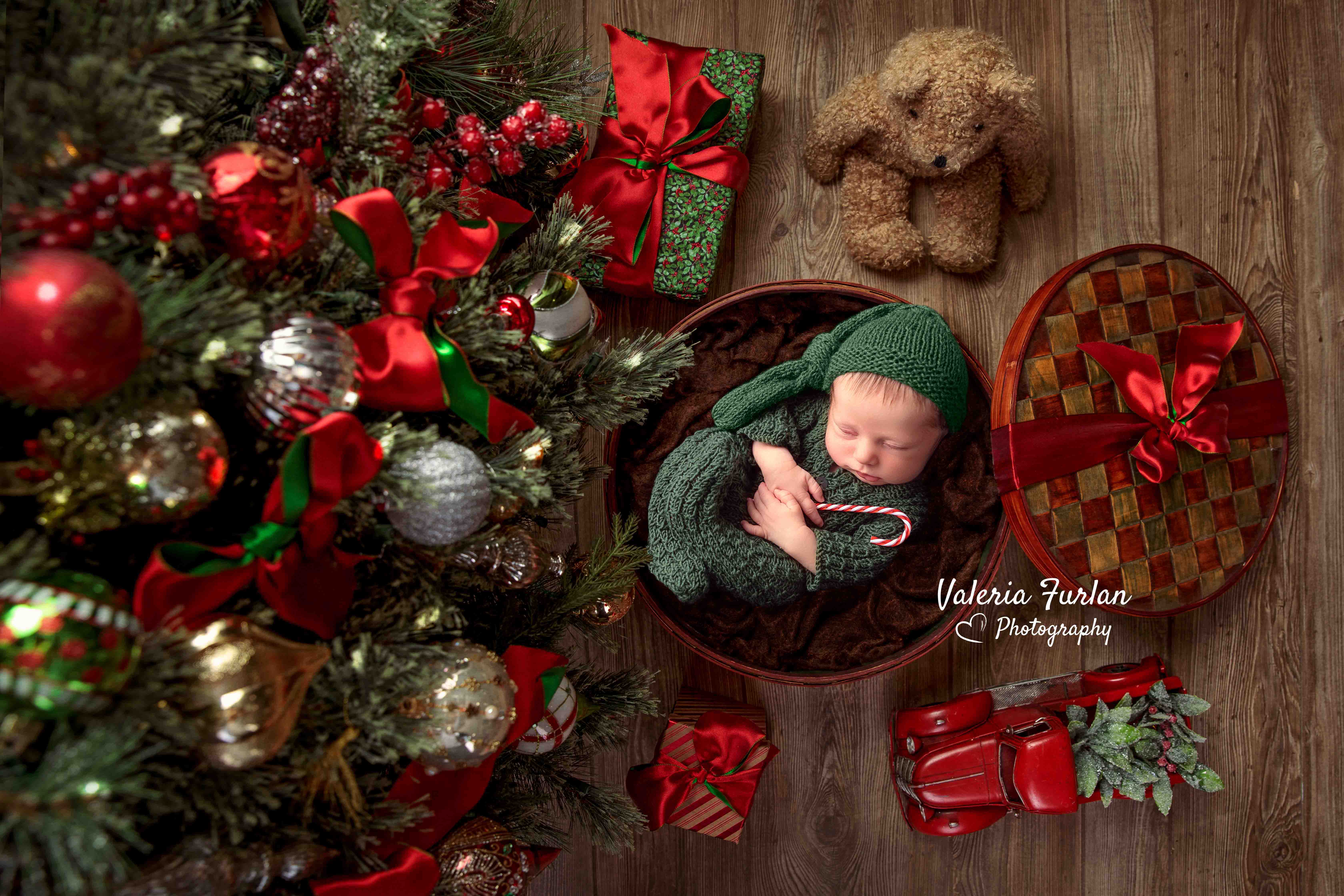 Séance photo de Noël avec bébé à Strasbourg