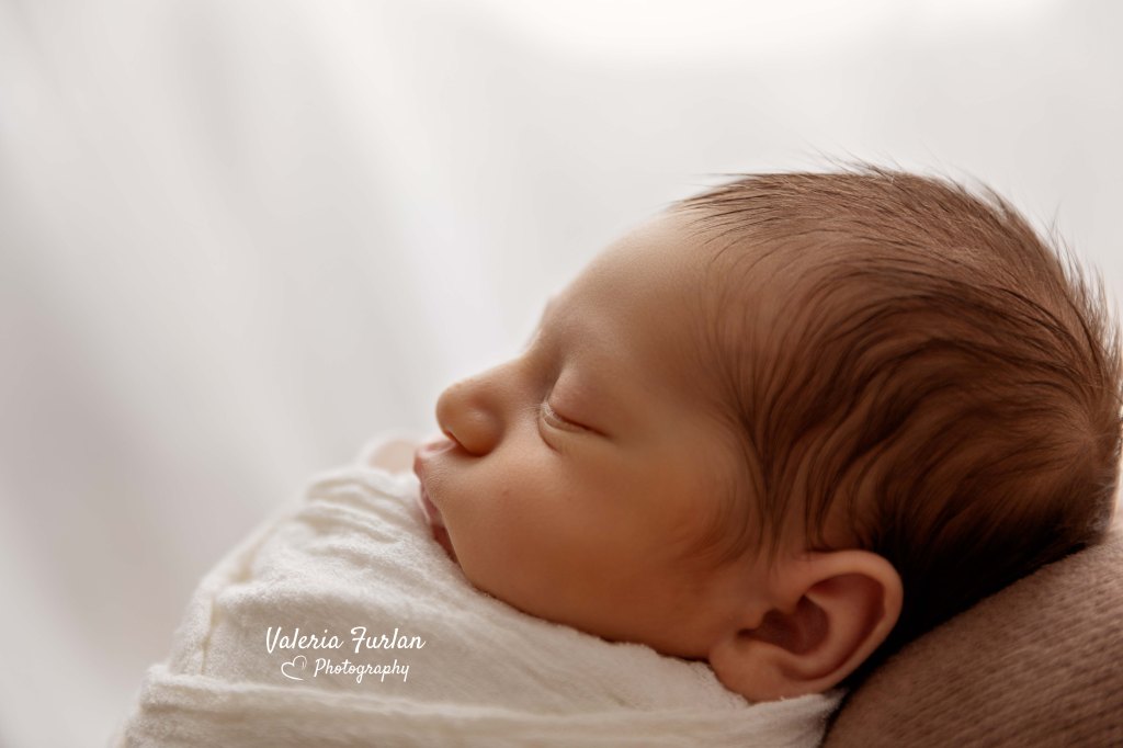 Séance photo nouveau-né naturelle lifestyle à Strasbourg