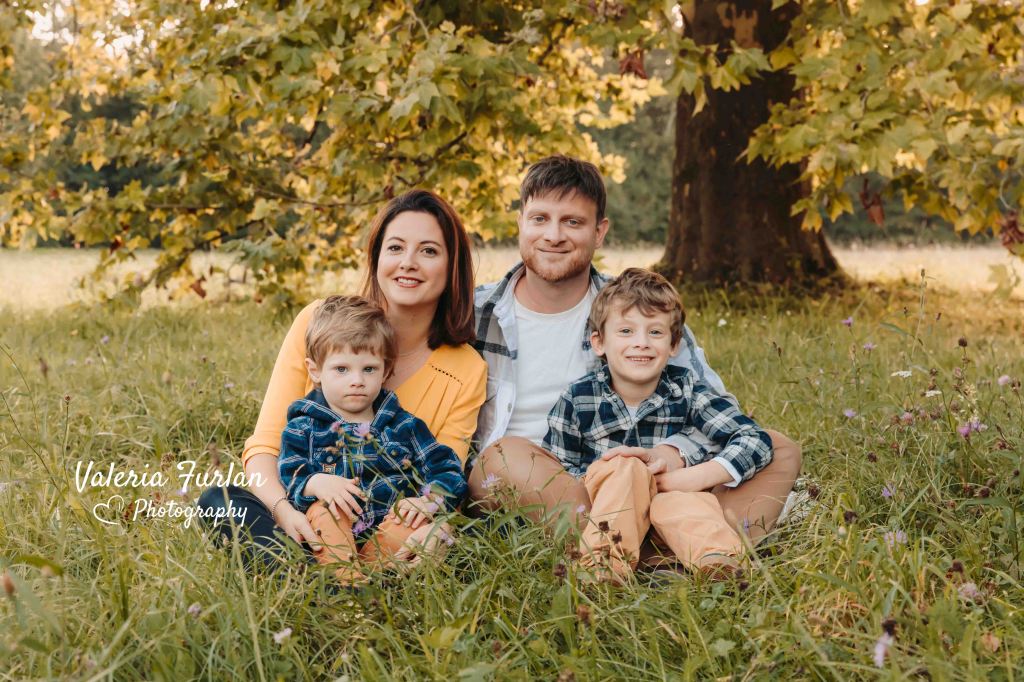 Une séance photo de famille en extérieur à Strasbourg : un moment complice, naturel et&nbsp;authentique